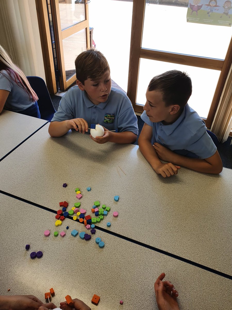 LlanfoistPri's tweet photo. A BIG thank you to See Science for the COVID of Chemistry session today. Years 5 and 6 have really enjoyed and learned lots from the experience. #SeeScience https://t.co/zCJUq8zpCS