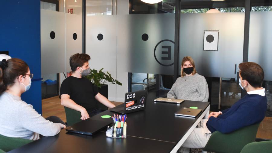 According to data, the number of payrolled employees has increased for the sixth consecutive month, up by 197,000 in May 2021 to 28.5 million.
bit.ly/3gvBplj
#Recruitment #LabourMarket #PayrolledEmployees