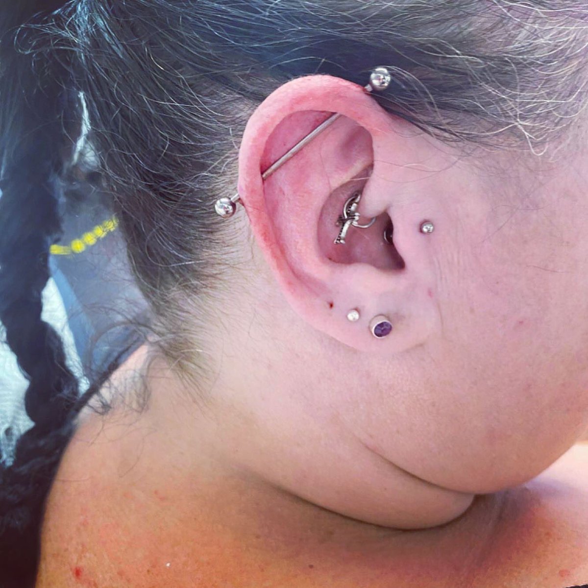 biggpittpiercin's tweet photo. Here’s a few ears https://t.co/r2XGw3iTCr