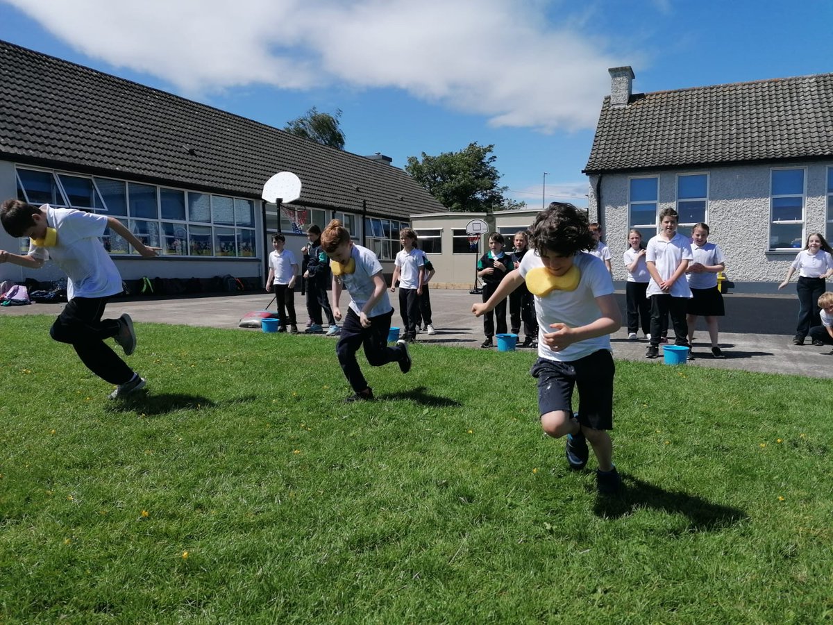 stmichaelskill's tweet photo. 3rd and 4th class had lots of fun with water games in P.E yesterday 💦 https://t.co/Vi4TqGquPQ