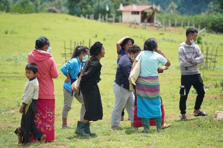 crystallyin's tweet image. The fighting broke out on the morning of June 16.🚨

Currently, more than 150 Loi Kan villagers have taken refuge in the monastery in #Panku village due to the fighting.

#WhatsHappeningInMyanmar 
#UnfetteredAccessForAids 
#June16Coup