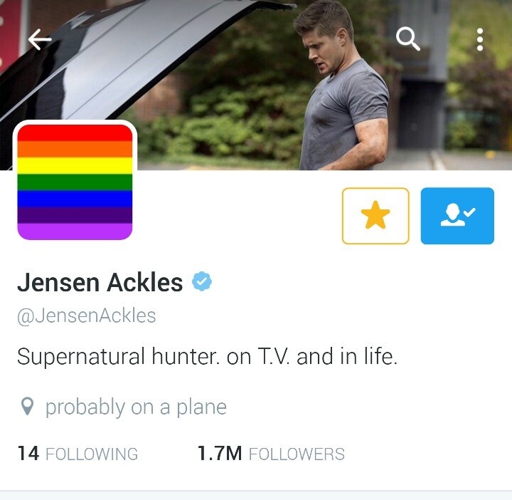 faraaa626's tweet photo. "Jensen is homophobic"
while #JensenAckles : https://t.co/yzIKHhqLAH