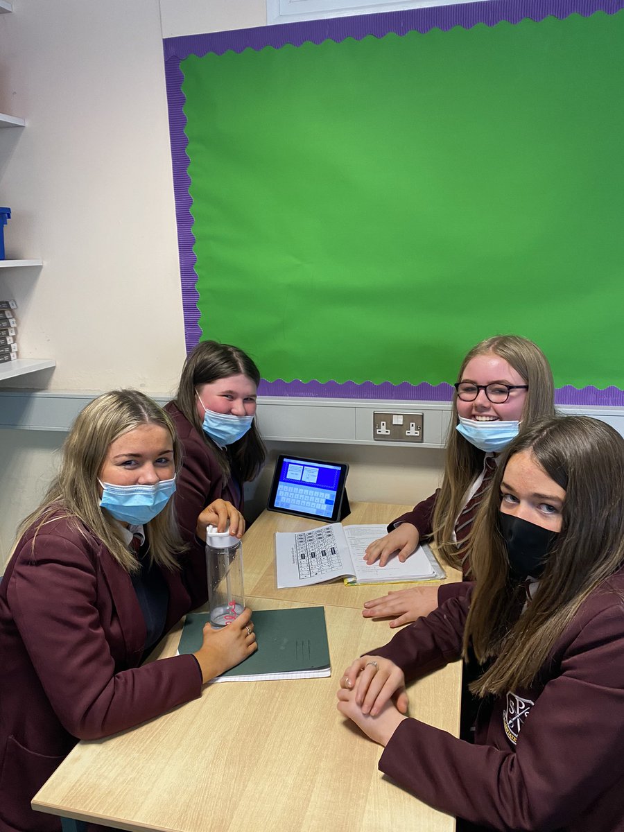 StPaulsMaths's tweet photo. Mrs Mallie’s 1017 played a game of higher/lower using probabilities with the winning team making £2880 in 25mins. Great fun had by all! @stpaulsbbrook https://t.co/sa1CZLgXxb