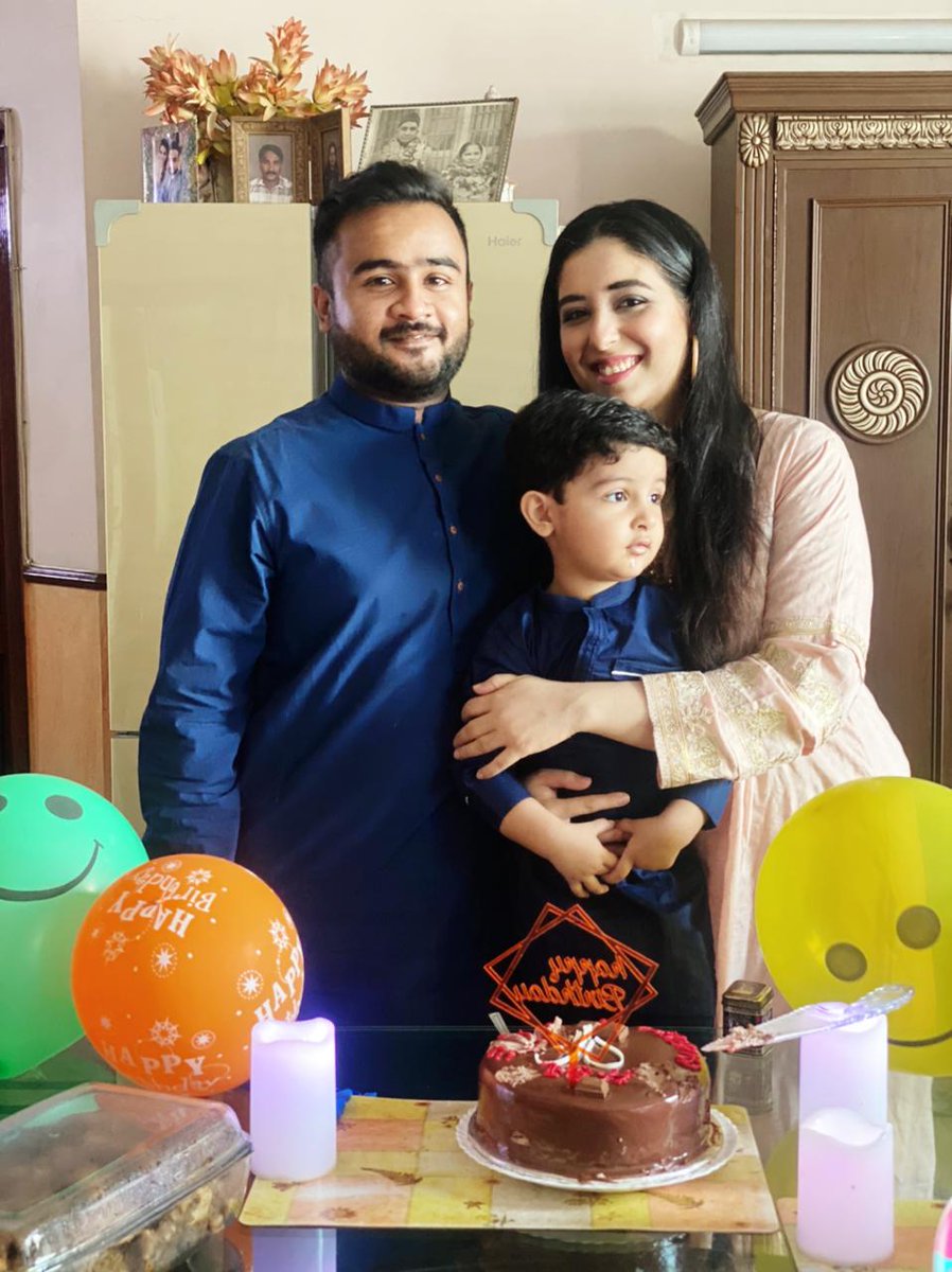 Baleeena's tweet photo. Happy Birthday @AzmArif https://t.co/FHbcbOmXCc