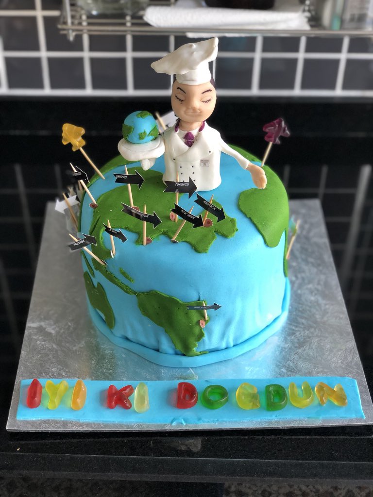 Pastacı 450₺ dedi ben de kendim yaptım 🧑🏻‍🍳 Ama 15 saatte 🥲