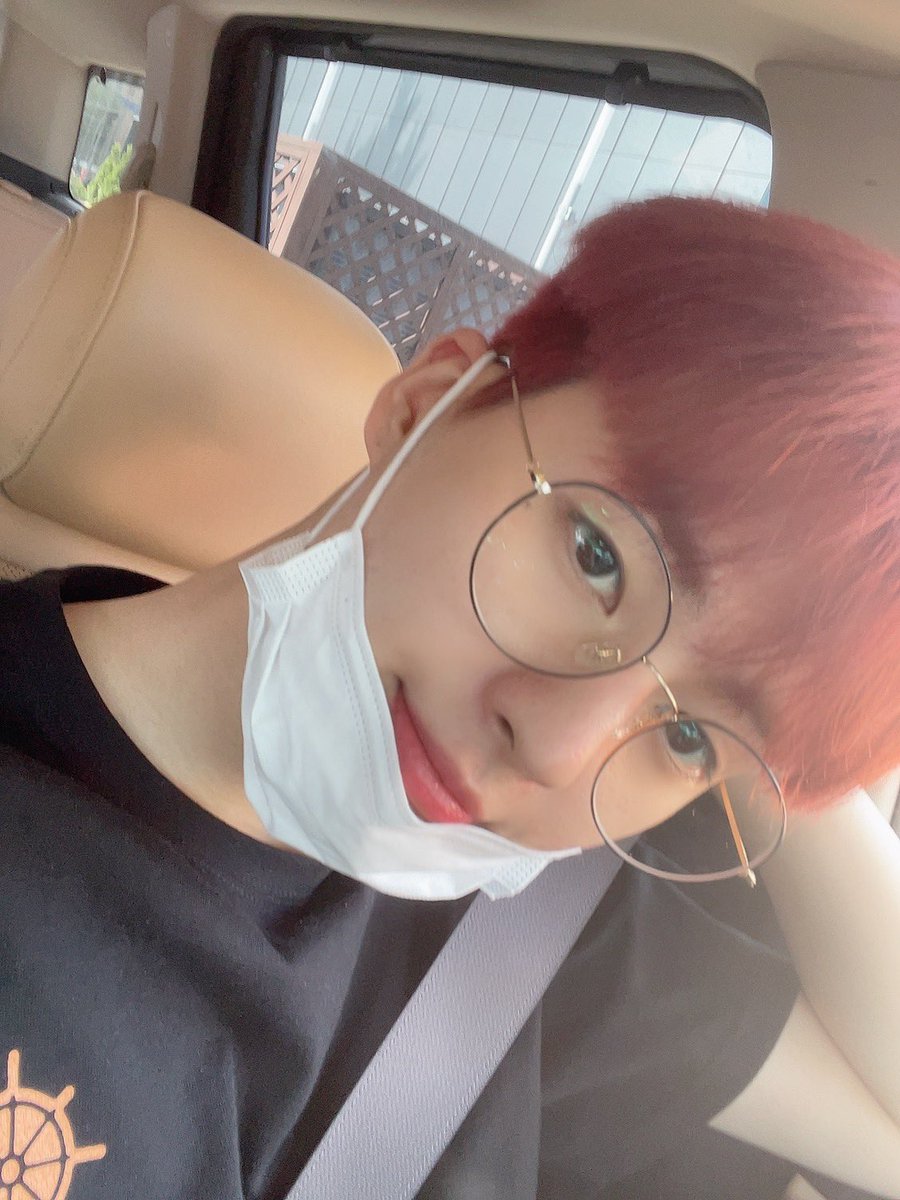 UP10TION's tweet photo. 날씨 너무 좋다 💛 #고결 #KOGYEOL https://t.co/GVhzV43VlE