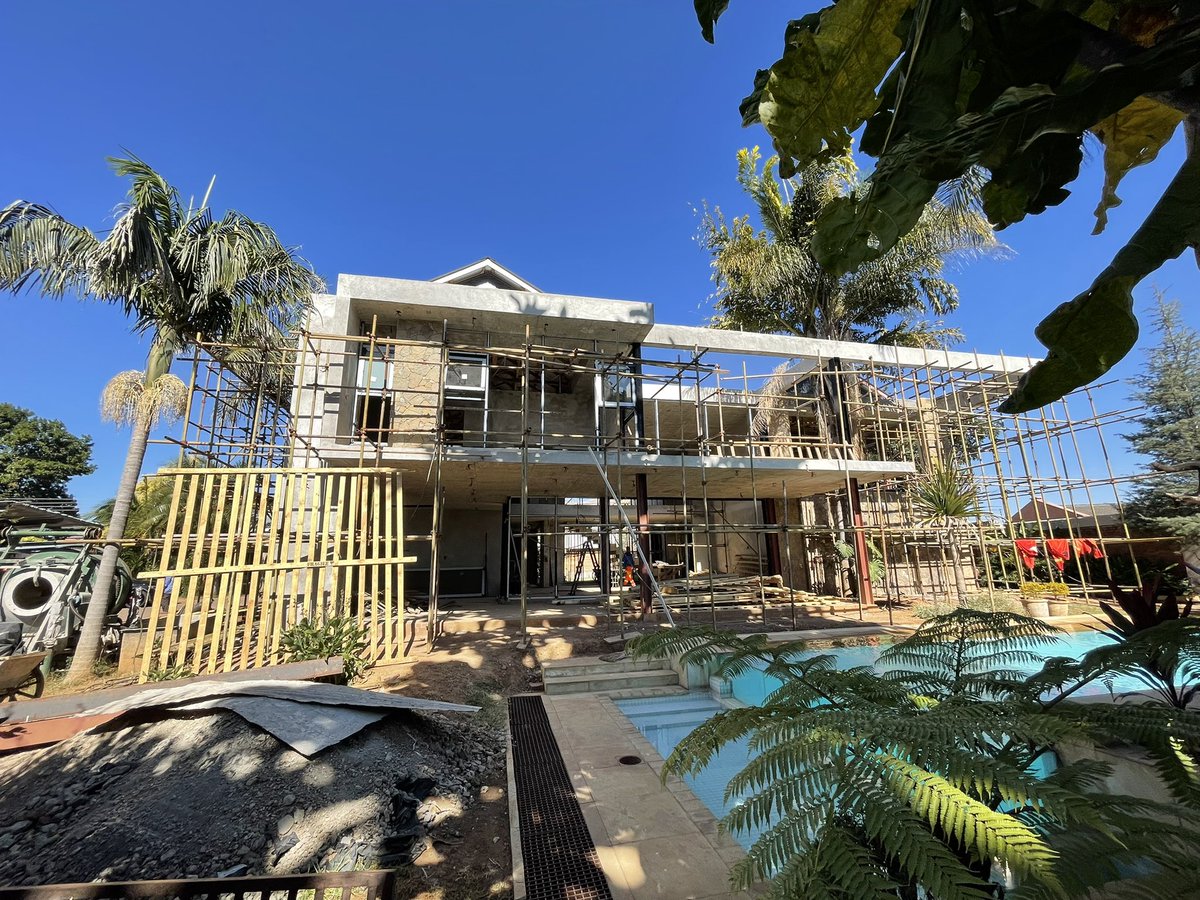 TroikaDesignZw's tweet photo. House at the Grange taking shape. https://t.co/vbmiG46afw