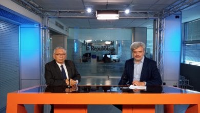 franciungaro's tweet photo. #Maturità, Bianchi: "#Ragazzi #entusiasti della tesi, non vogliono essere considerati di serie B"

Sulla ripartenza di settembre: "#Torneremo tutti in #presenza, ma #continueremo a usare la #Dad"
 https://t.co/3XBaPgShJh https://t.co/4I3WQaoEJc