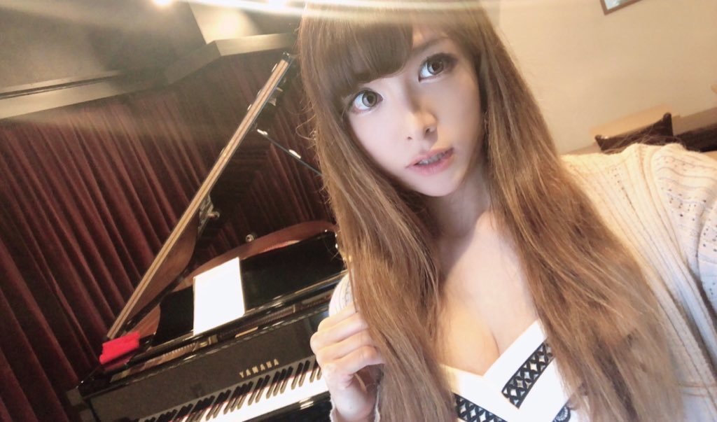 高木里代子 S Tweet 優しいコメントをくれる方が沢山いて感激している 皆さんいつもありがとう 昨日のお写真もらいました 左はピアノ弾いてるふり 笑 Trendsmap 高木里代子 S Tweet 優しいコメントをくれる方が沢山いて感激している 皆さんいつもありがとう 昨日のお写真もらいました 左はピアノ弾いてるふり 笑 Trendsmap