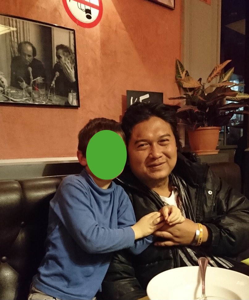 Karen, leader ONG écolo de Birmanie🇲🇲 était à la COP21🌍 à Paris
Hier, il a été abattu par la dictature birmane, comme un chien.
Le fascisme et leurs armes tuent ceux qui luttent avec juste leurs mots pour notre avenir commun.
Pour lui, sa famille, ses amis nous continuons à agir