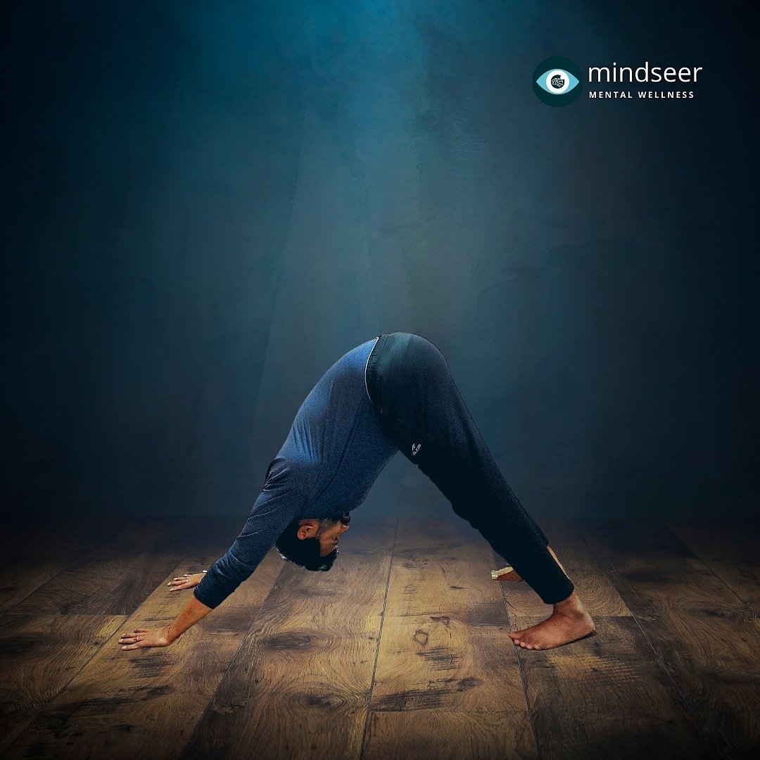 mind_seer's tweet photo. Adhomukha Svanasana (Downward Facing Dog Pose) - Regular practice of this pose improves blood flow to the brain and relieves anxiety. Full body stretch in this pose reduces fatigue, energises the body and mind.

#yogaformentalhealth #Mentalhealth #IYD2021 #InternationalDayOfYoga https://t.co/PBpsVy8dW2
