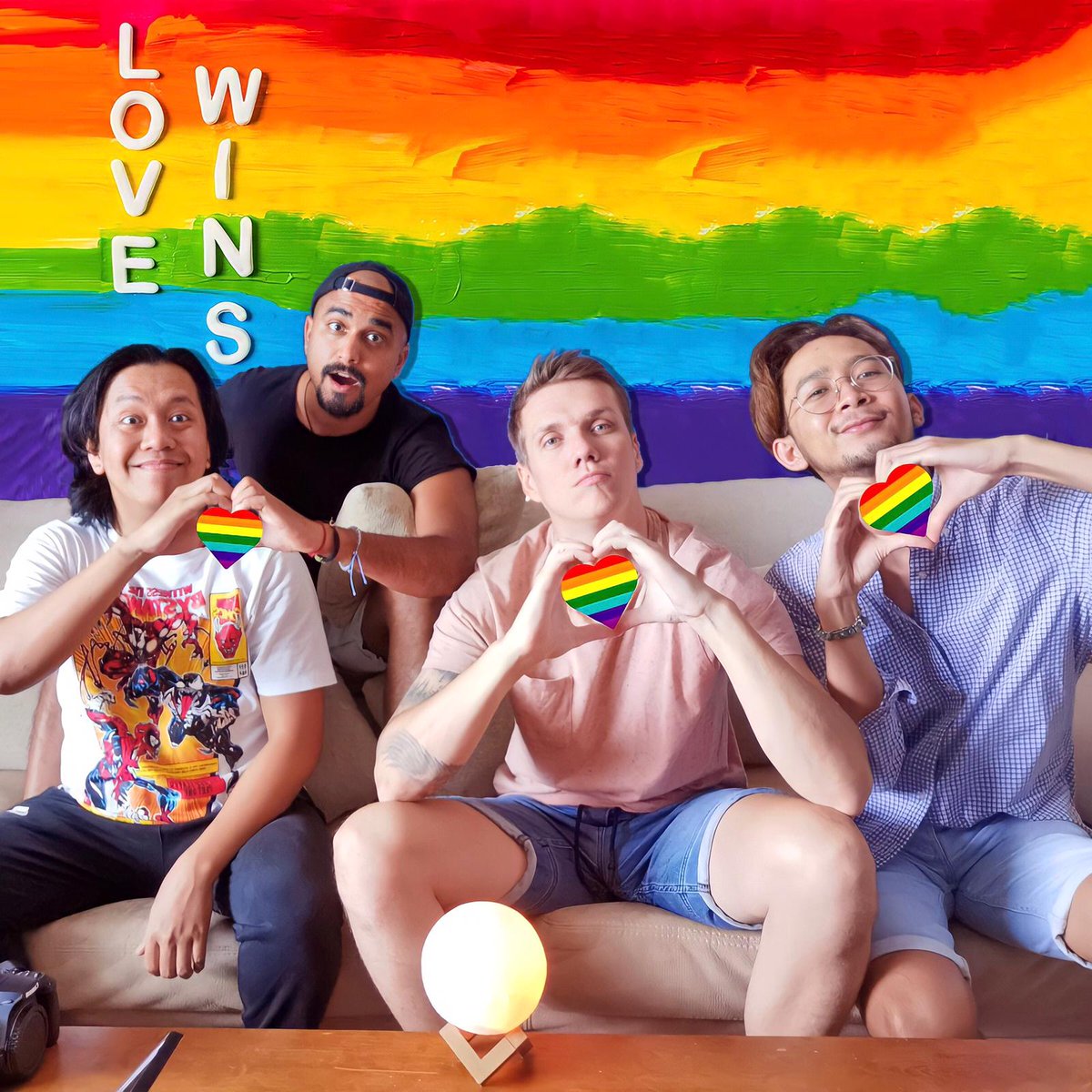 love is love • same love 🌈
Risqué supports love 💜💙💚💛🧡❤️
#pridemonth #loveislove #lovewins #equality #genderfluid #pride #risquesquad #risquepodcast