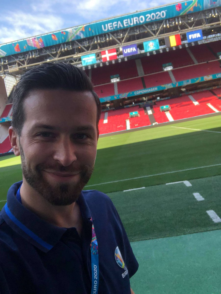 Utlånad till @EURO2020 och på plats i #Köpenhamn är vår kollega Johnny. Såhär dagen innan match ser stadion redo ut för 🇩🇰 vs 🇧🇪. Vi hoppas såklart även på mer framgångar för Jannes-gäng 🇸🇪, kanske får vi se landslaget på #parken framöver.⚽️♥️♥️♥️ #halmstad #alet <a href="/svenskfotboll/">Svensk Fotboll</a>