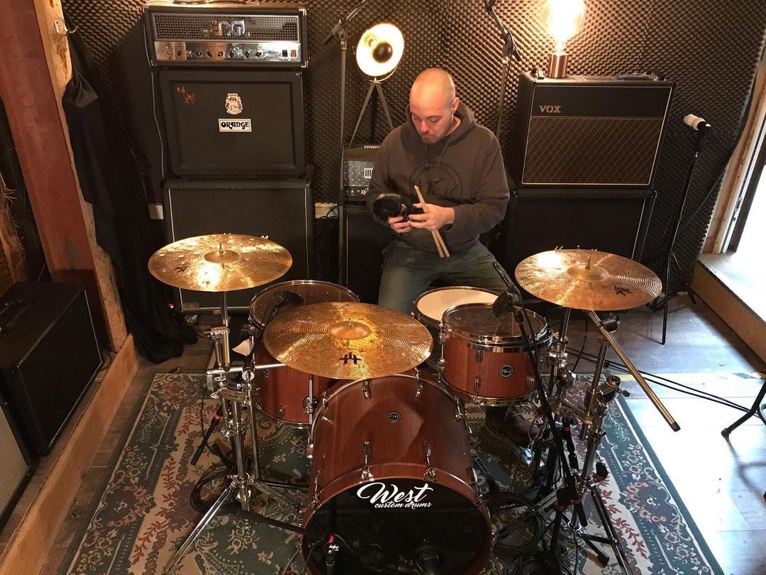 In studio with T-cymbals and West Custom Drum. 💥

#Repost @westcustomdrum
...
🎥 La semaine passée / <a href="/woodywood/">woodywood</a>.studio 🎥

Hâte de vous montrer le résultat

Merci Valentine, Sylvain, Vincent et Thierry

#tcymbals #westcustomdrum