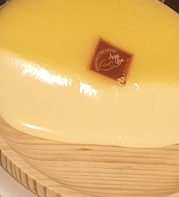 ArzuaUlloaDOP's tweet photo. #Queixo #Queso #ArzúaUlloa
#QueixoGalego, #QuesoGallego, #QueixoDoPaís con #DOP.
#MeltingCheese
#Galicia #Calidade #Käse #Kaas #Queijo #Cheese
#Gazta #Formatge
#TraditionalCheese #Cheeselovers #Keto
#LactoseFree #GlutenFree #RealFood
#Yummy #CheesePorn #Cheesy #FoodPorn https://t.co/8UPfD6GxWY