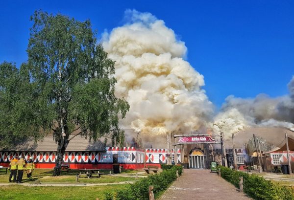 Nu op ON! &gt; Grote #brand Beekse Bergen bij #Moergestel met risico op chloordampen. &lt; Klik en lees!.