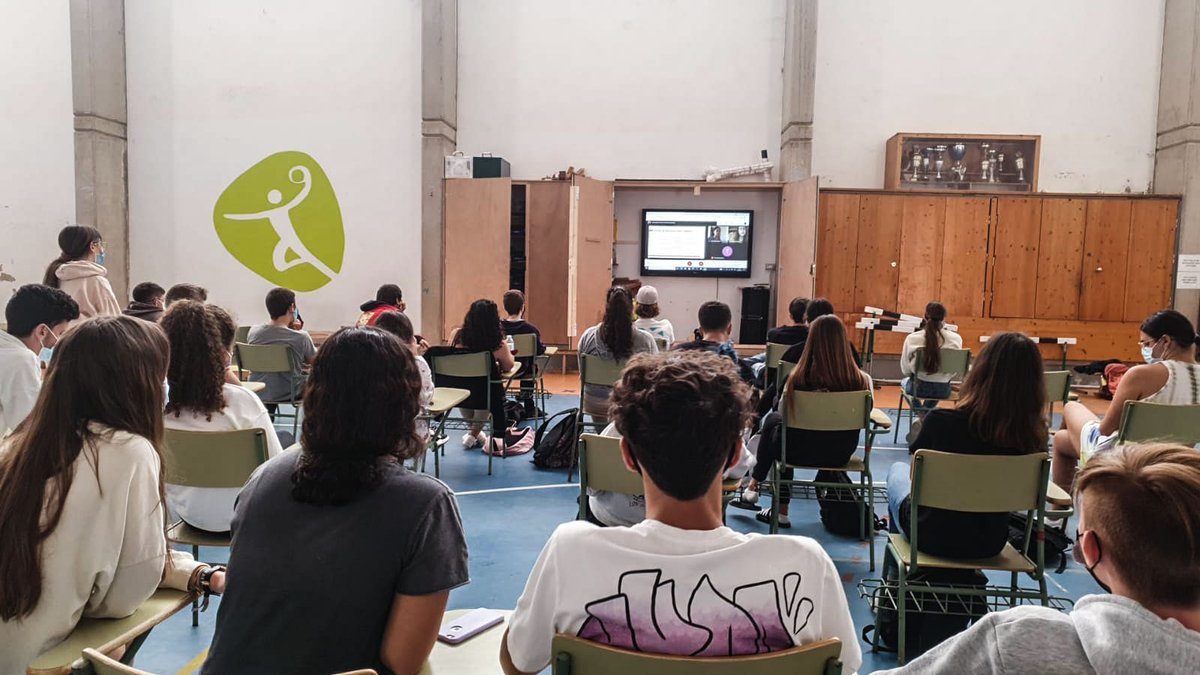 dtproject3's tweet image. #DTPROJECT - #DESACTIVALATRATA EN FUERTEVENTURA

Esta semana hemos creado conexión con un nuevo instituto en la isla de Fuerteventura, donde hemos podido hablar de trata y pornografía para un amplio grupo de jóvenes.