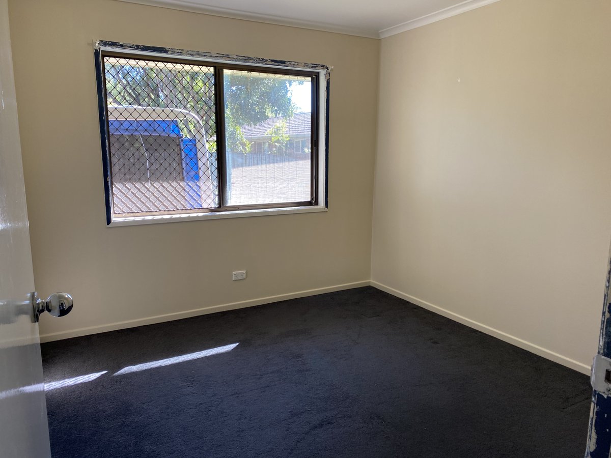MrMat11's tweet photo. Finally ended up completing my gaming/lounge room in the spare room and now my serotonin lvls are📈

here are the before and after pics.

BEFORE: https://t.co/noMDImkvRt