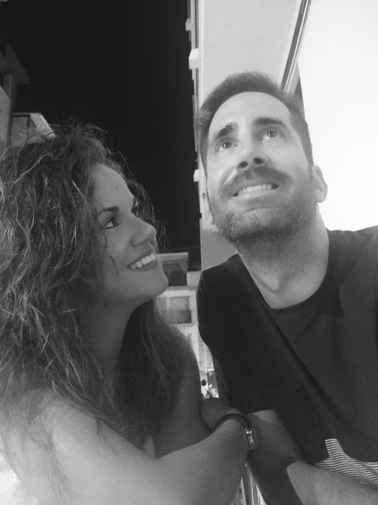 NachoGPenya's tweet photo. Me preguntaste con una mirada y te respondí con una sonrisa. Y aquí sigo, sonriendo(TE) de nuevo.
#verano #QueNadaNosDetenga https://t.co/SmUM73z9KN