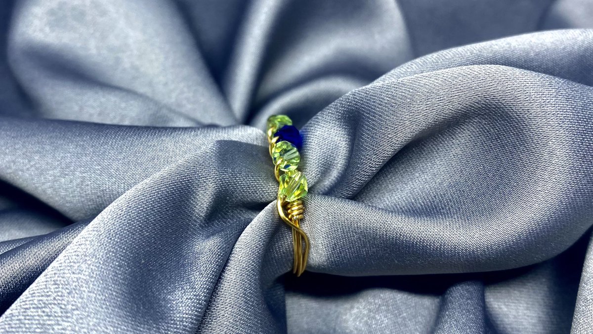 kyumadethings's tweet photo. Someone ask for LOKI theme, so here what I do for her✨Using natural stones and crystal bead

Lulus atau tidak mengikut tema yang diberi? https://t.co/TxgyOwvACF