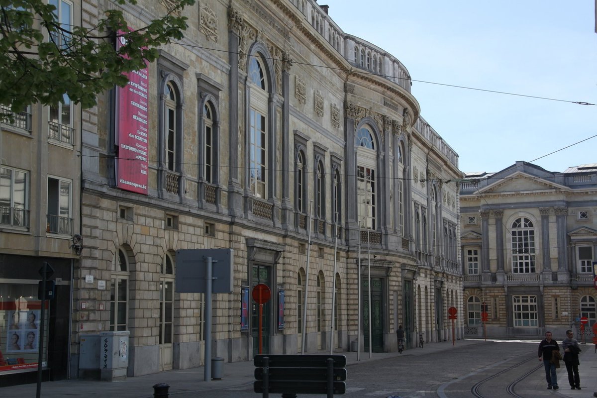 Opera with Opera News (@operamagazine) on Twitter photo Back on stage: Opera Vlaanderen <a href="/operaballetvl/">Opera Ballet Vlaanderen</a> has announced a full and celebratory 2021-2 season. operaballet.be/en/programme/2…
(Pic: Donar Reiskoffer) Back on stage: Opera Vlaanderen <a href="/operaballetvl/">Opera Ballet Vlaanderen</a> has announced a full and celebratory 2021-2 season. operaballet.be/en/programme/2…
(Pic: Donar Reiskoffer)