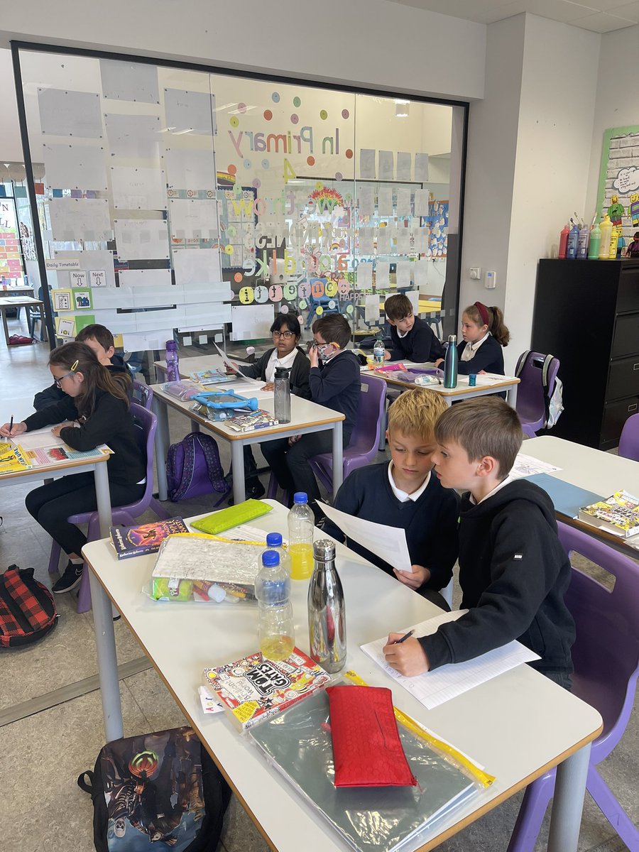 MissWebsterP4's tweet photo. This morning we are learning all about the people behind a football team. We know there are lots of people involved such as: Coaches, Managers, doctors etc. We are working with our partners to create a set of comprehension questions for another pair to answer tomorrow. ⚽️ 🥅 https://t.co/GzchWHyRnj