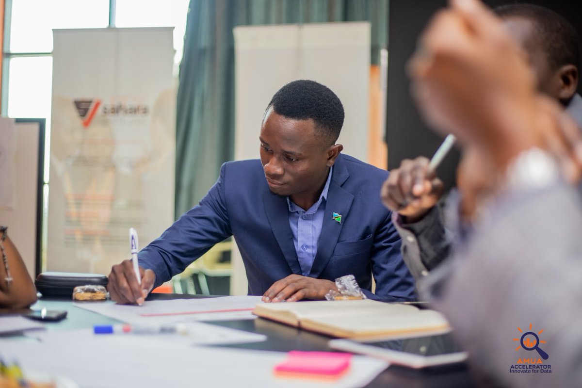 Happening now: <a href="/amua255/">AMUA Accelerator</a> #ChallengeDefinition workshop. Bringing together data experts and stakeholders to identify challenges in the #SRH Data ecosystem

#Data4SRH #Innovate4Disability