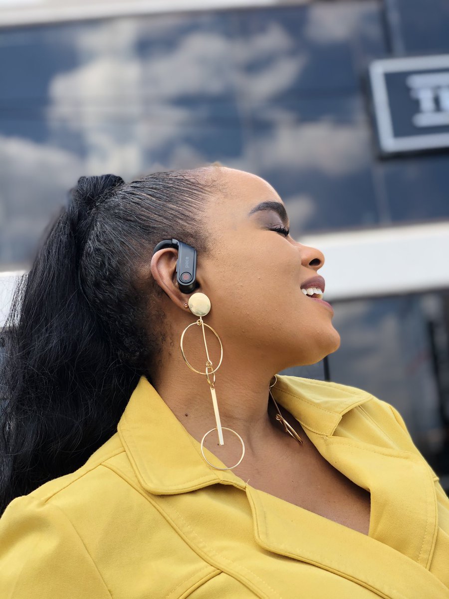 😍Our #PaceSol #EarPods fit perfectly because the ear tips are made of soft silicone, not hard plastic.
.
To make your #Order 📱Call, Text or WhatsApp us on 0701 111 222.
.
#KeepYourOwnPace