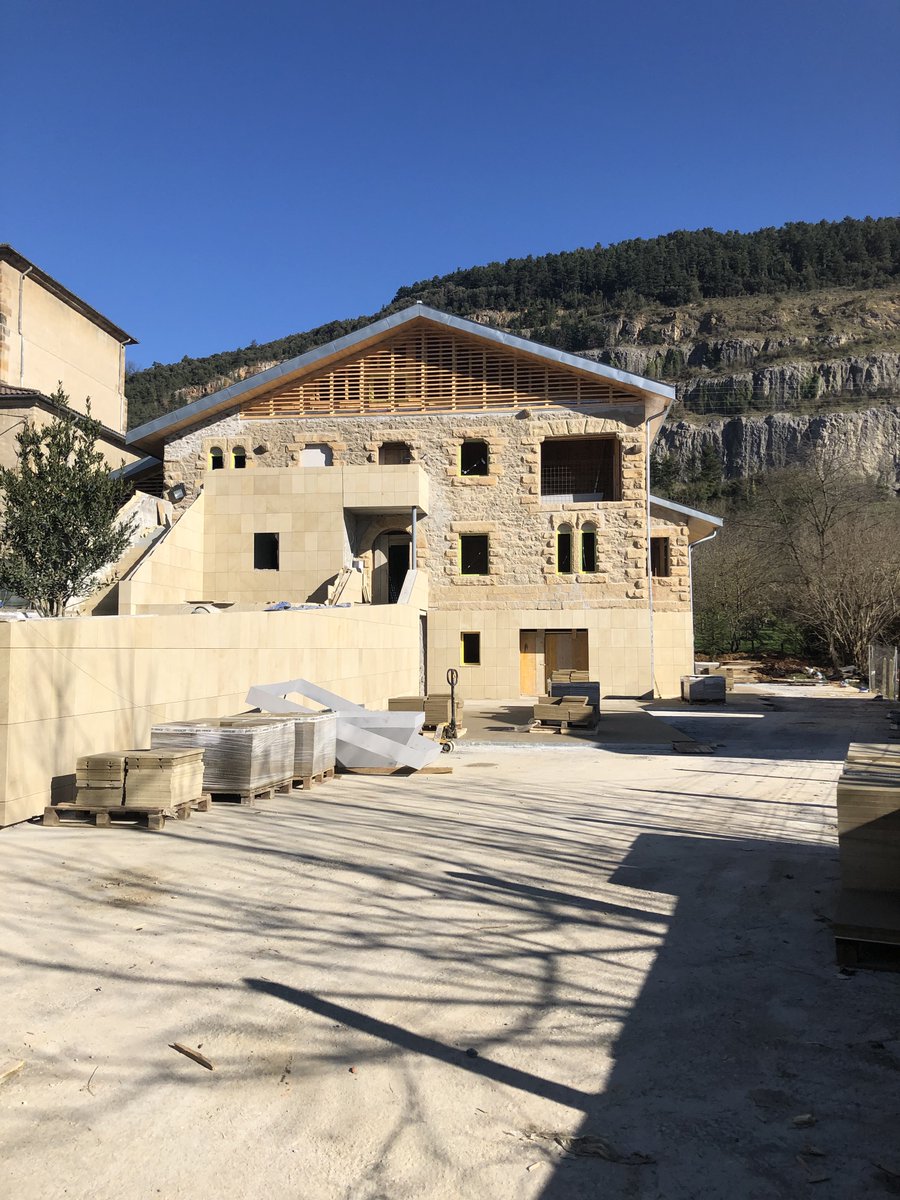 maraka_koop's tweet photo. Guk ere #NewEuropeanBauhaus deialdiarekin bat egin dugu, Kotxepinekin, 7. kategorian (biltzeko+partekatzeko berrasmatutako lekuak):
https://t.co/jviLFXuI6o

Botoa emateko erregistratu bazinen&amp;proiektuak merezi duela uste baduzu, bozkatu ⬇️
https://t.co/KEoPTegOkQ

Eskerrik asko! https://t.co/OB5Bxc4Yd6