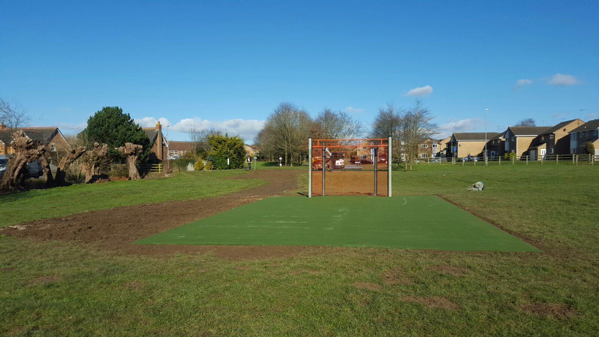 Humphries Drive Notice: Work has started on the MUGA today for 3 days. This area will be closed off within the park to replace the artificial turf. Polite notice also to residents to please not take any of the stone located next to the wood chippings (just off the Banbury Road).