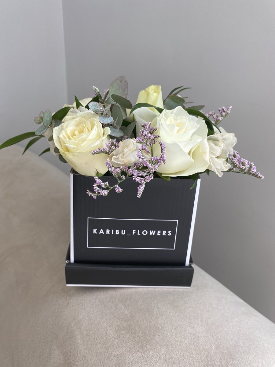 KaribuFlowers's tweet photo. BUDGET FLORALS// Our signature small flower boxes have been repriced to include an arrangement of roses, foliage and filler. N$300 only. Shop at https://t.co/E4oBXOG11t https://t.co/9i8R1oqiNa