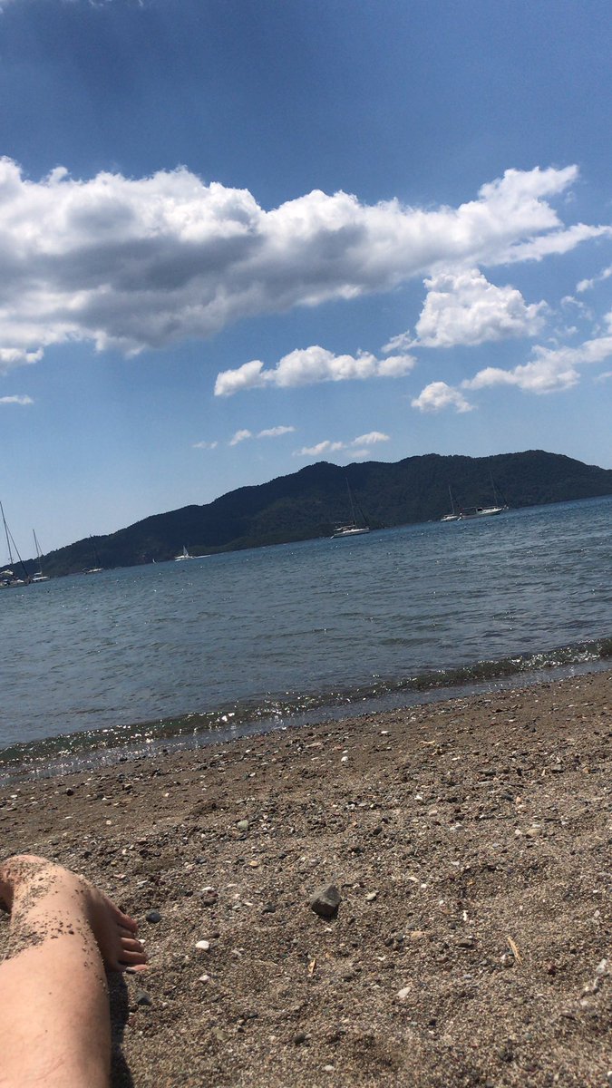 marmaris halk plajındayım