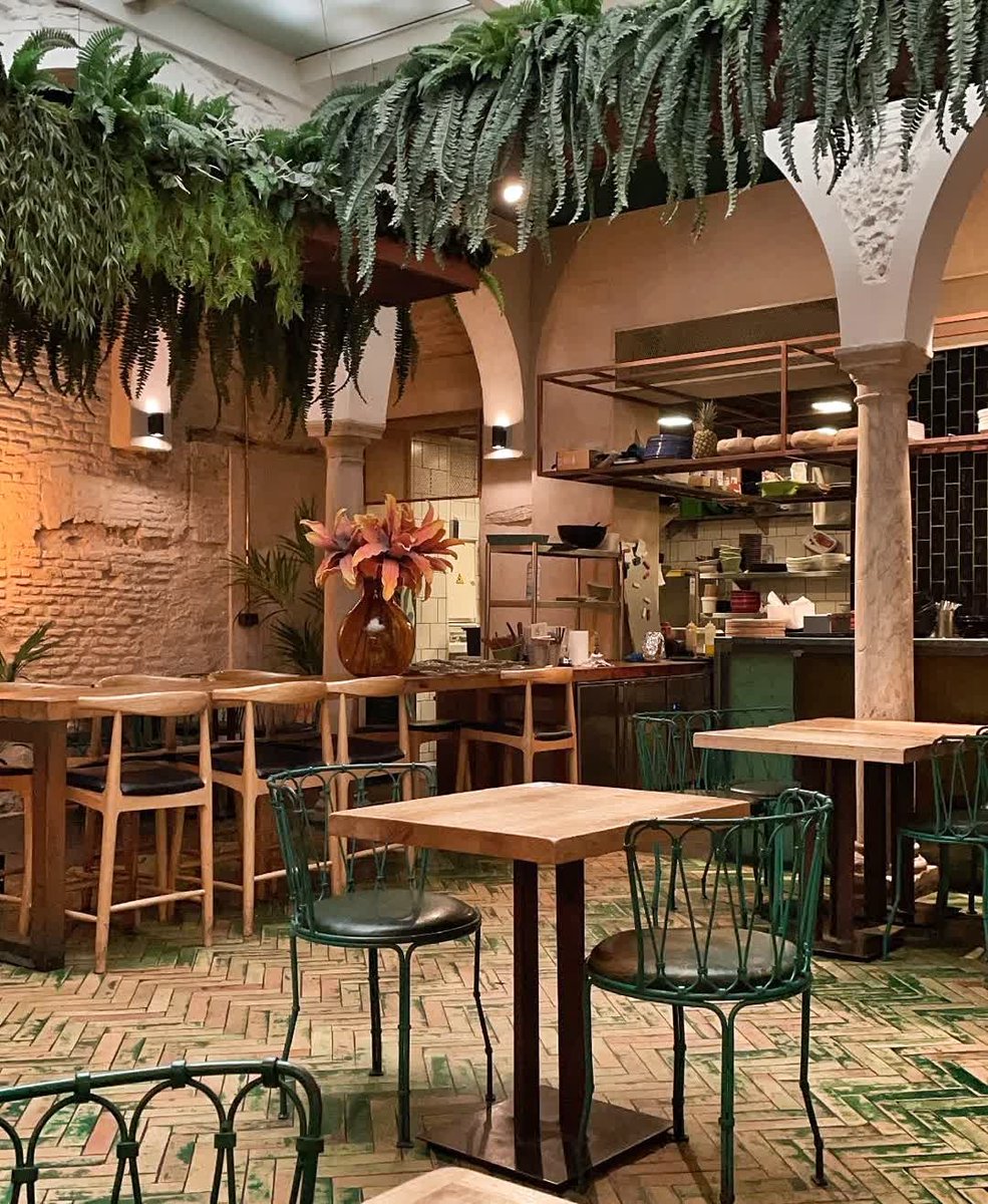 Os estamos esperando 😉🥰

<a href="/LaVidaEnTapas/">La Vida</a> #Sevillahoy #TDSGastro #TdsActualidad #GastronomiaSevilla #food #Seville #tapas #slowfood #Gastro #Lugares #LoboLopez #SameSameButDifferent