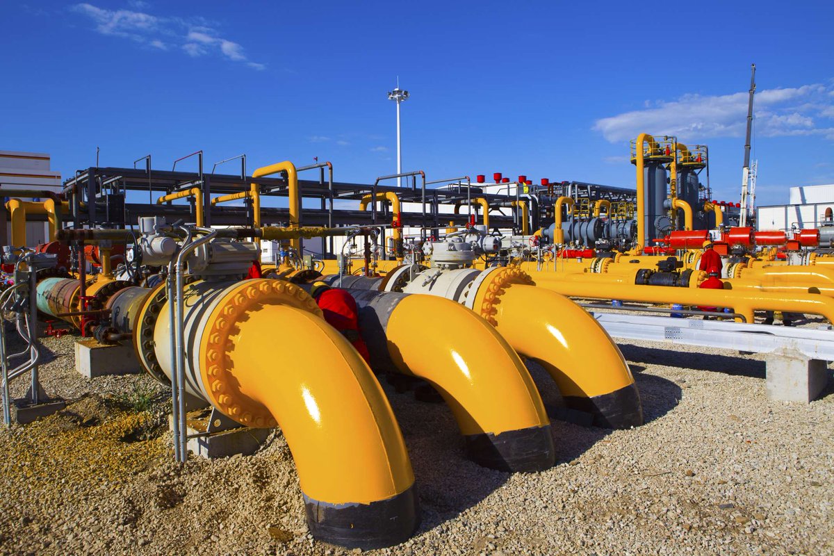 #Queensland to set up A$2 billion Queensland Renewable Energy and Hydrogen Jobs Fund supporting #cleanenergy targets and #gas industry ausbn.com.au/2021/06/16/que…