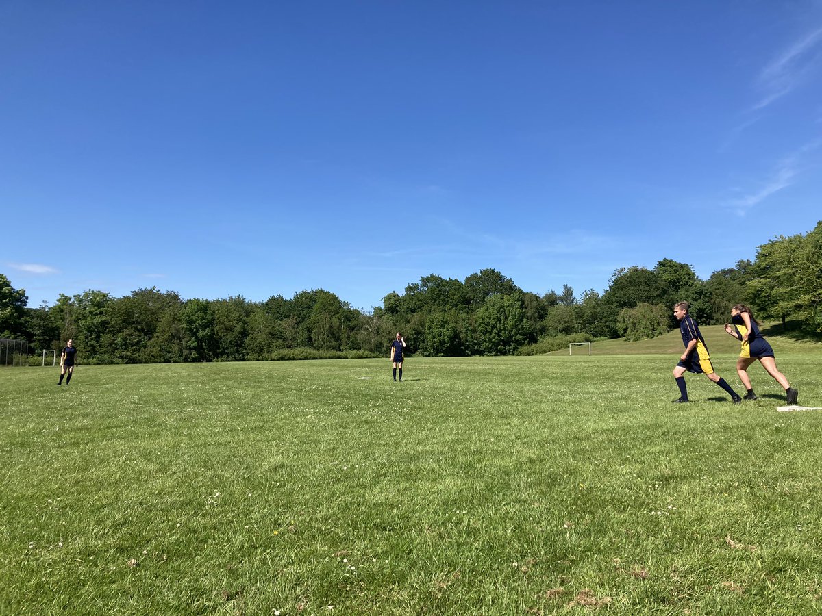 Another great evening of extra curricular! Softball in the sun ☀️ <a href="/EllowesPe/">Ellowes Hall PE Department</a> <a href="/teamellowes9/">teamellowes9</a>