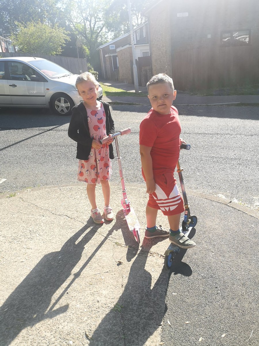 stapleton_jen's tweet photo. Isabella and jaxson enjoying the beautiful morning scooting to school for #wheeliewednesday or wheelie wheelie day as jaxson calls it 😁 https://t.co/v5mLqc3klv