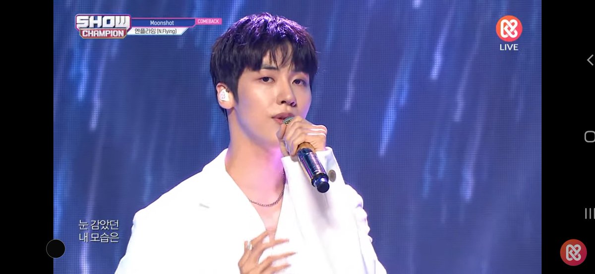 Seungjjang and his stare.. 😭