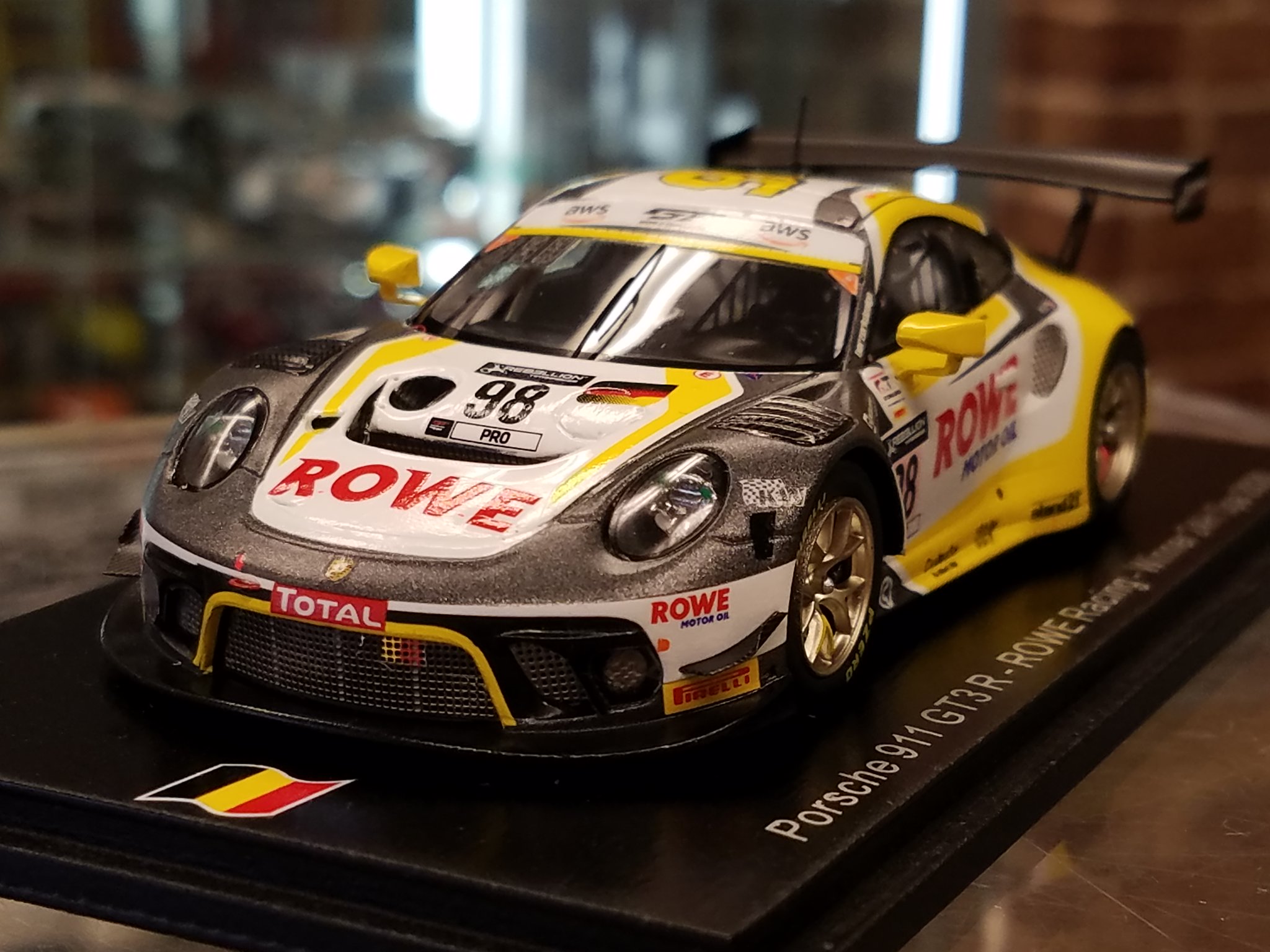 18 ポルシェ 911 Daytona 24h RSR 911 10 1:18 2019 Vanthoor ホワイト