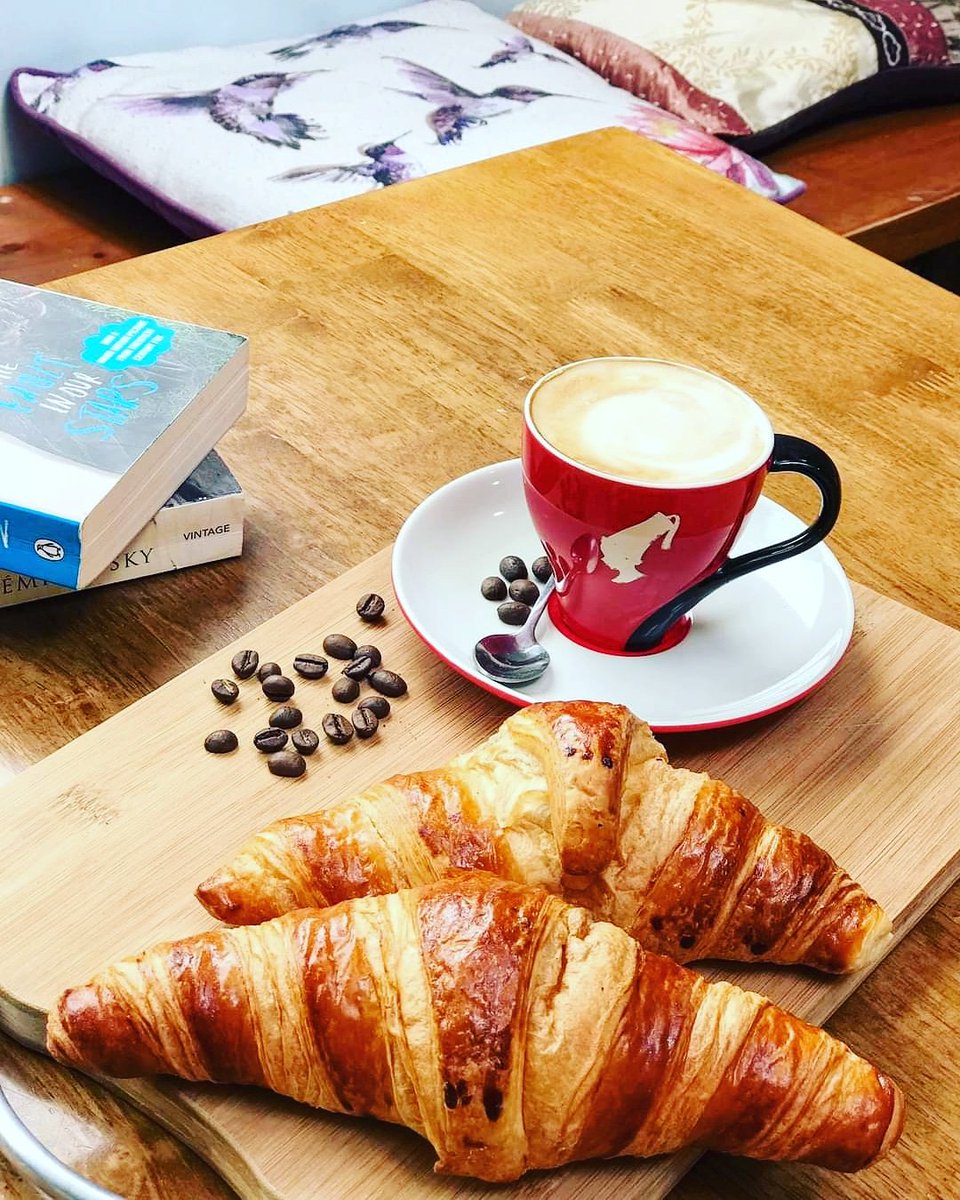 Enjoy Coffee and Croissants on our outdoor seating or to takeaway ☕🥐

#thewoodenwhisk #thewoodenwhiskdublin #cafe #talbotstreet #dublin #dublincity #citycentrecafe #outdoordining #coffee #crossiantsandcoffee