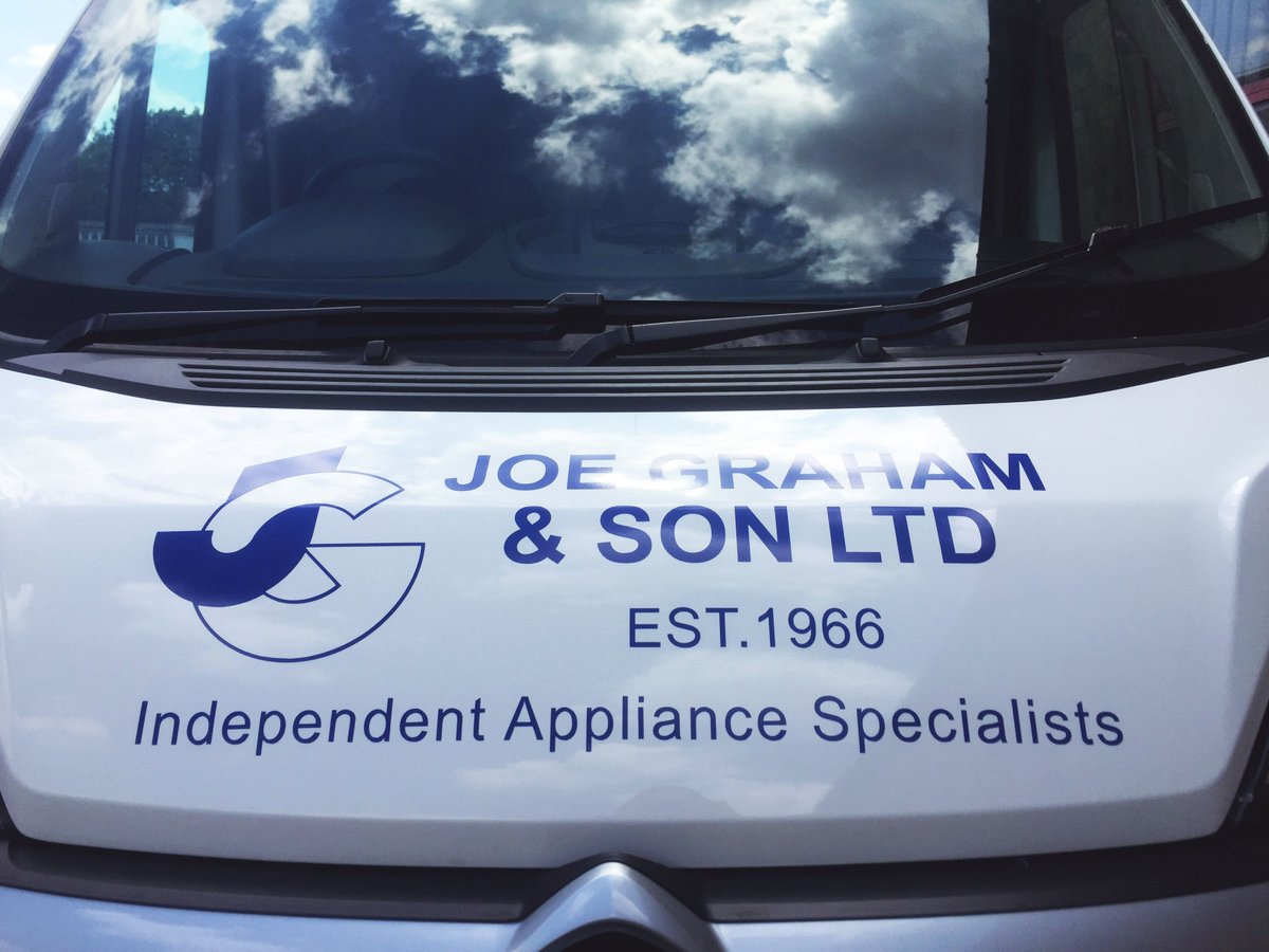 ColourCrewPrint's tweet photo. Check out these van graphics from the other week! Clean,sharp and perfect for branding on-the-go! #printingpress #printingservice #printingcompany #graphicdesign #digitalprint #graphicdesigner #printmaking #digitalprinting #miltonkeynes #vehicleprint #vangraphics #vehiclegraphics https://t.co/tq0gOp9hKB