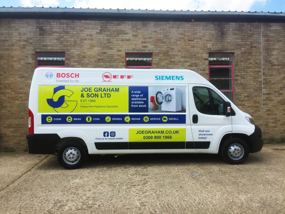 ColourCrewPrint's tweet photo. Check out these van graphics from the other week! Clean,sharp and perfect for branding on-the-go! #printingpress #printingservice #printingcompany #graphicdesign #digitalprint #graphicdesigner #printmaking #digitalprinting #miltonkeynes #vehicleprint #vangraphics #vehiclegraphics https://t.co/tq0gOp9hKB