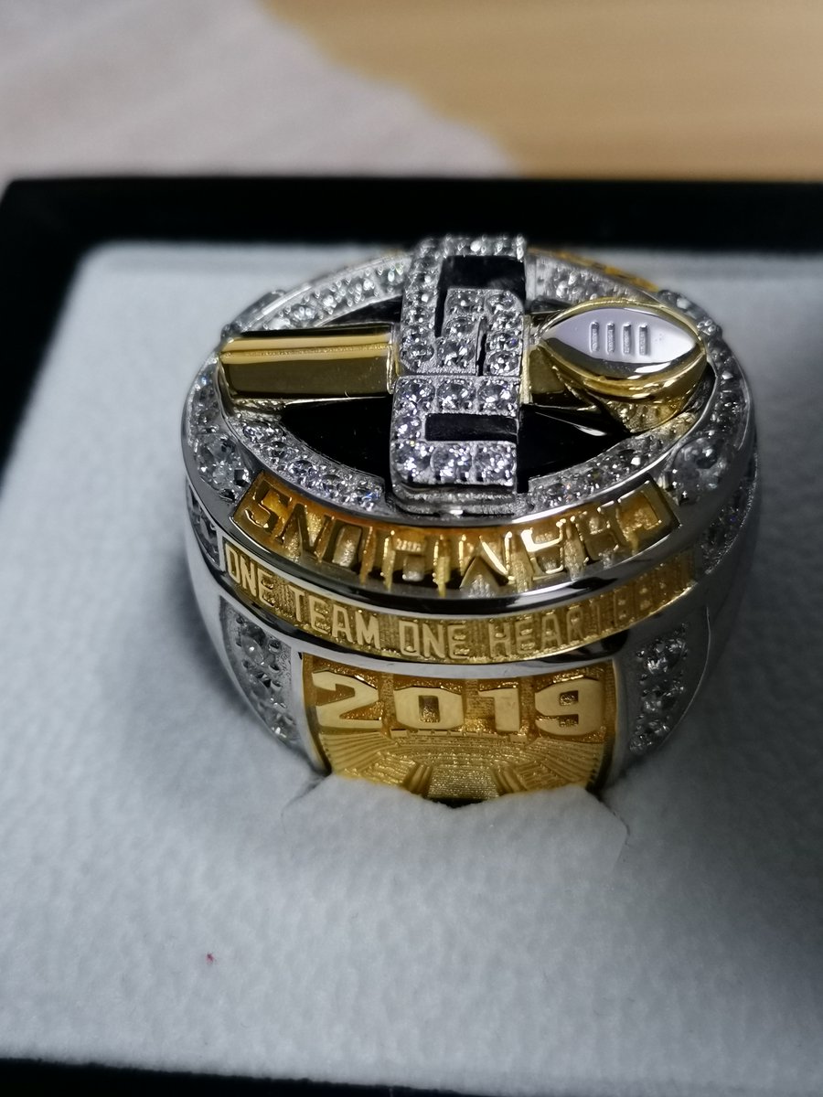ManyCustom's tweet photo. LSU Tigers National Championships #lsutigers #lsufootball #lsubaseball #lsubasketball >> https://t.co/ecg2NLXwyW https://t.co/welsk9Ssmf