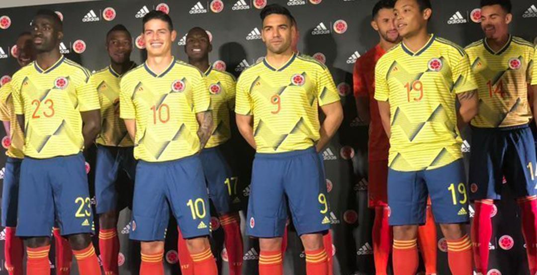 NaylorsfieldFC's tweet image. COLUMBIA KIT FOR SALE 
16x Yellow Columbia shirts 
16x Blue Columbia shorts 
14x Red Columbia socks  
1x Full Red Mexico Goalkeeper kit  
!!!!!£300!!!!!