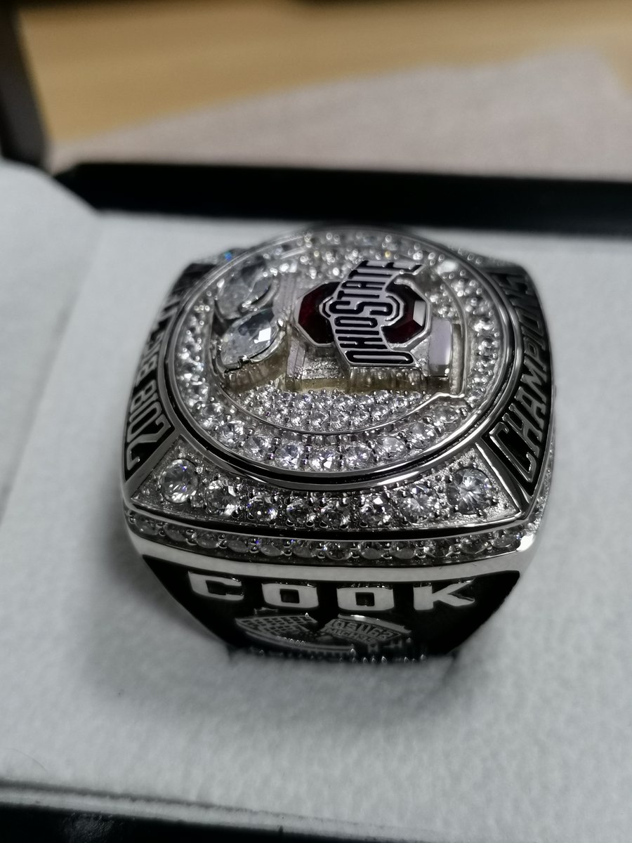 ManyCustom's tweet photo. Ohio State Buckeyes National Championship Rings #buckeyes #buckeyestate #gobuckeyes #ohiostatebuckeyes >> https://t.co/fSqEmzGklq https://t.co/21KB44vCRD