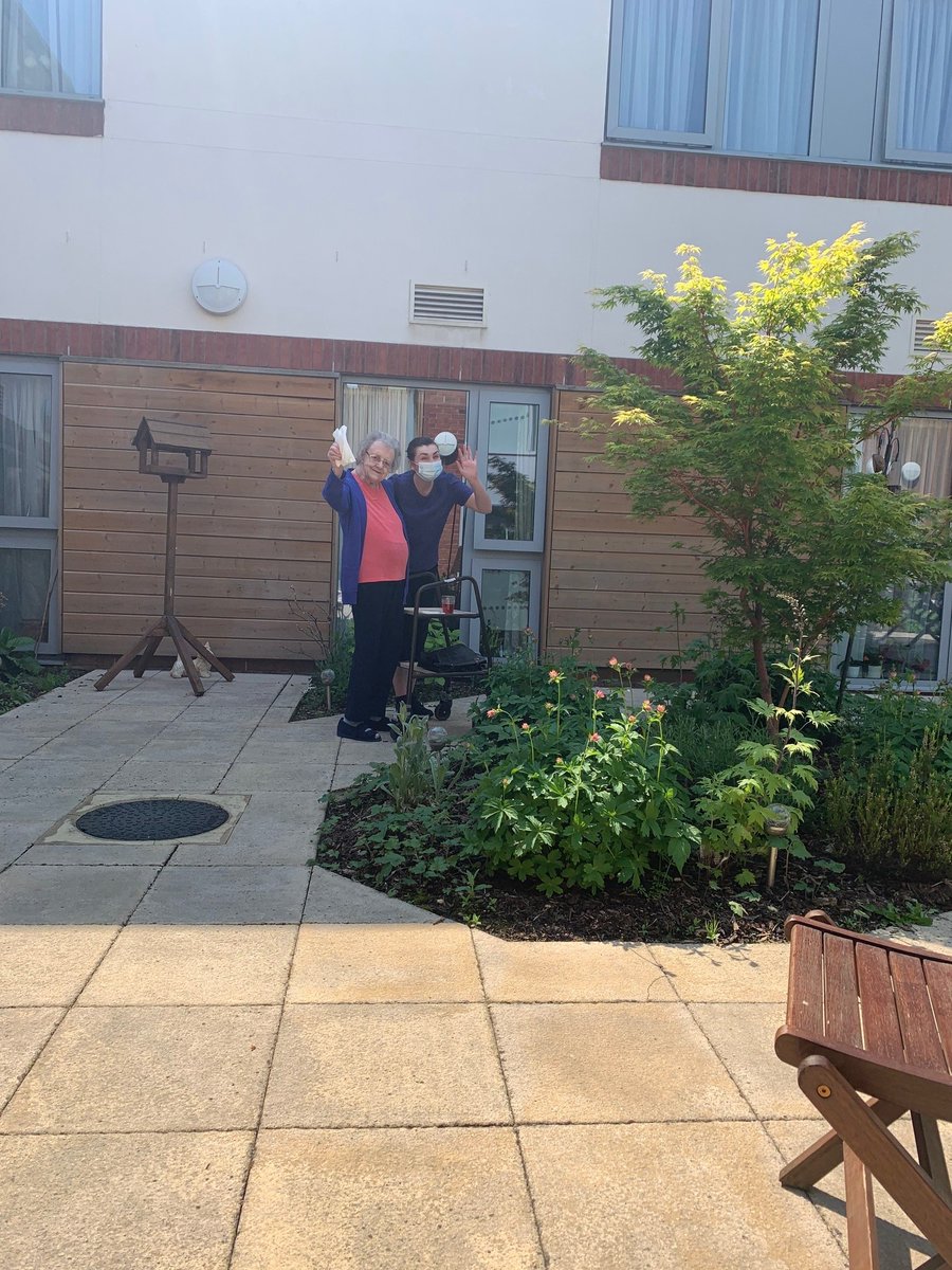 VidaHealthcare1's tweet photo. The sun is shining at Vida Hall in Starbeck! 🌞

For more information about respite or permanent stay visit https://t.co/aDKP55B43w

#VidaHall #VidaHealthcare #DementiaCare #Harrogate https://t.co/lapchB75Sw