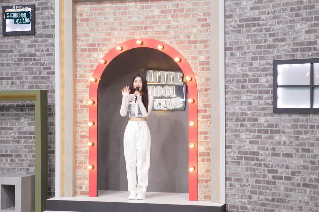 EVERGLOW_MY's tweet photo. ©️ arirang_asc in FACEBOOK

@EVERGLOW_twt 
#EVERGLOW #AISHA #SIHYEON #YIREN https://t.co/2Zzf4Z29sE