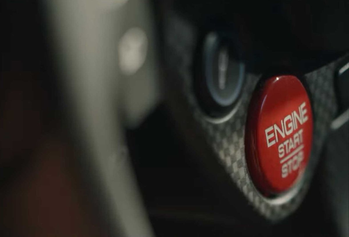 motorpuntoes's tweet photo. La próxima presentación de Ferrari promete ser revolucionaria y ya tiene fecha de llegada
https://t.co/eUhlK4w8SW
@Ferrari #Ferrari #ferrari @Ferrariclub_esp @FerrariRaces @ScuderiaFerrari #FerrariF171 #F171 #hybrid https://t.co/2JyGcCSPlS