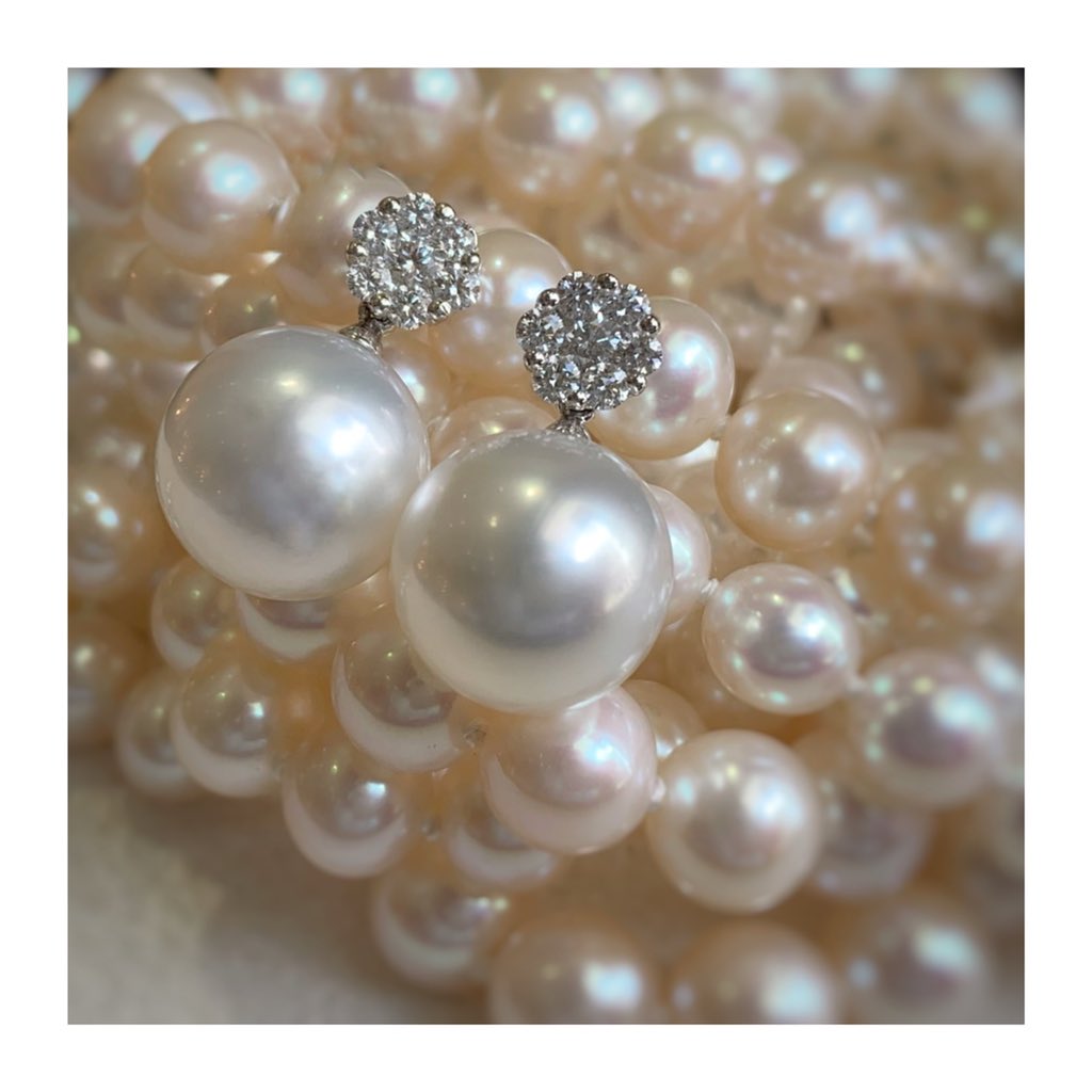 #Pearls are the #birthstone of June. We love these South Sea #pearl & diamond earrings.
#junebirthstone #supportlocal #isupportguildford #guildfordjeweller #independentjeweller #bridaljewellery #guildford #jeweller #surrey #pearljewellery #pearlearrings #SouthSeaPearl