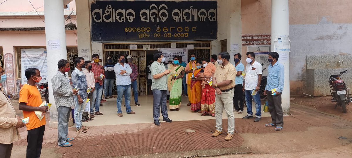 PlusPsu's tweet photo. Distribution of Mask &amp; Sanitizer to the CSPs of Telkoi-Block by PA ITDA-Keonjhar &amp; BDO-Telkoi to contain Covid-19 promoted by OTELP Plus ITDA-Keonjhar @stscdev @MoSarkar5T @DistAdmKeonjhar @arthanari_ifs @HealthOdisha https://t.co/waaqhSG7Ee