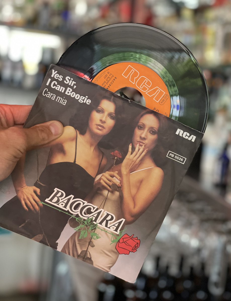 🎉 Football fever is coming! 🎉 
                  🏴󠁧󠁢󠁳󠁣󠁴󠁿 🍺 🥩 
Big screens ready ✅ 
Cold beer ready ✅ 
Steaks ready ✅ 
Info@ffwestend.com 01413323399 to book.